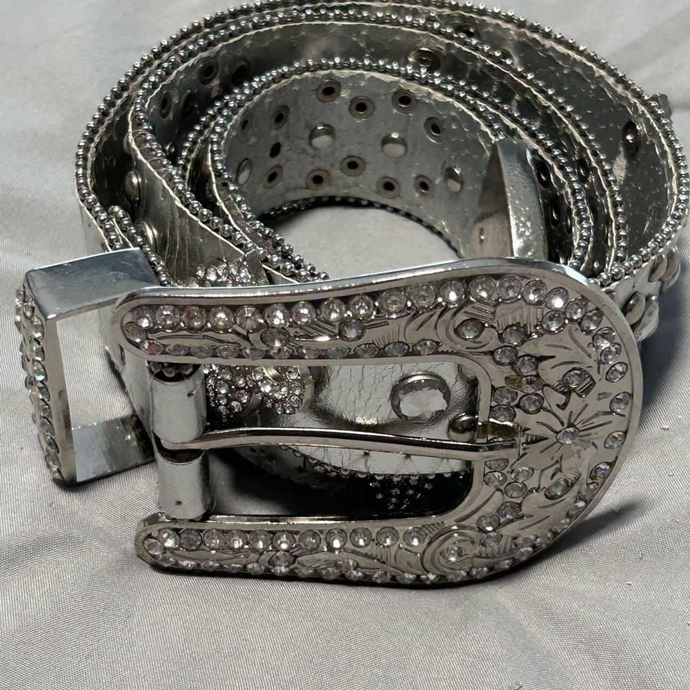Silver Fleur De Lis Studded Bejeweled Faux Leather Statement Belt Size Large - Picture 10 of 12